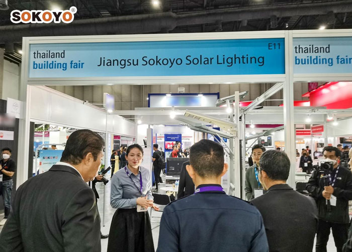 At-the-Thailand-Building-Fair-3.jpg At-the-Thailand-Building-Fair-3.jpg